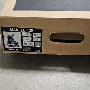 Marlee Ice Youth Skates - Black and Blue